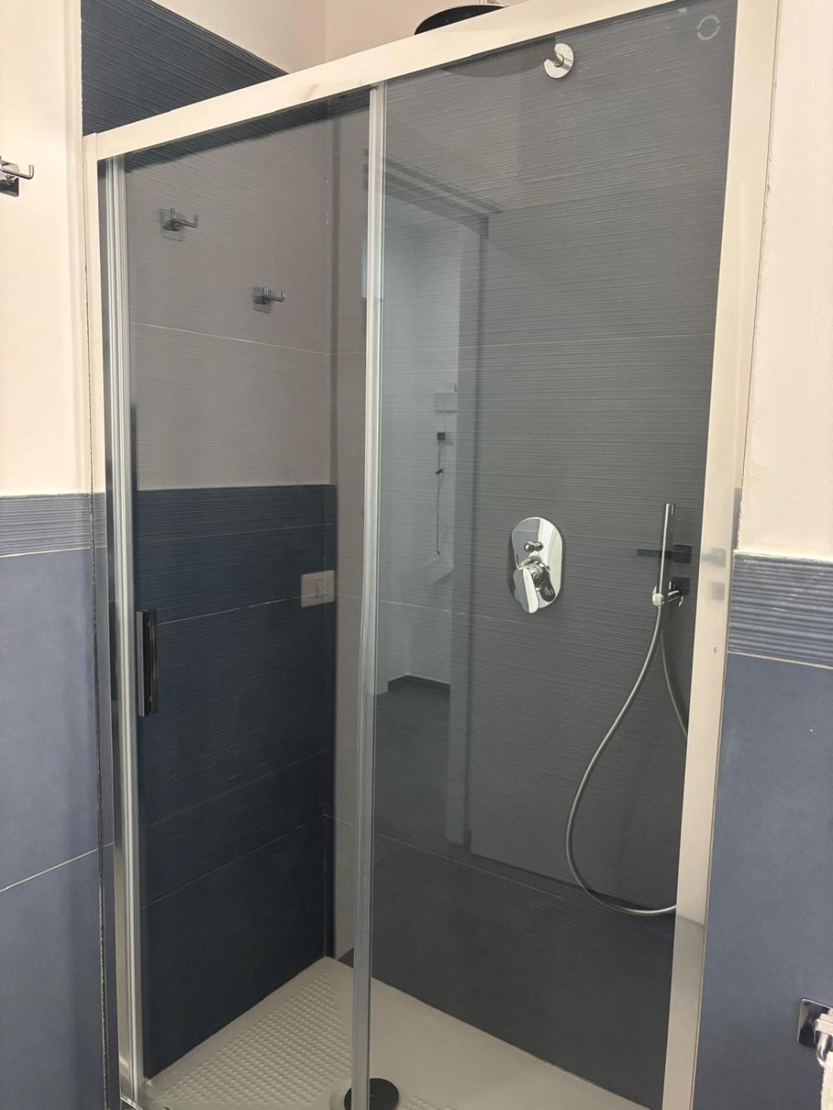 Travel House Apartment Rom
